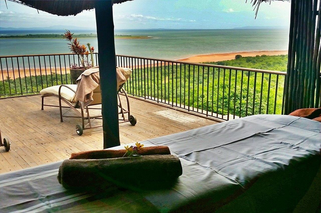 Bumi Hills Safari Lodge Exteriör bild